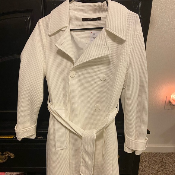 white lined jacket🤍🤍🤍 - Picture 2 of 4